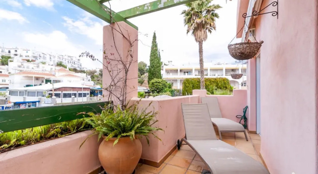 Апартаменты Burriana Playa Ibnsadi Nerja  Apartment