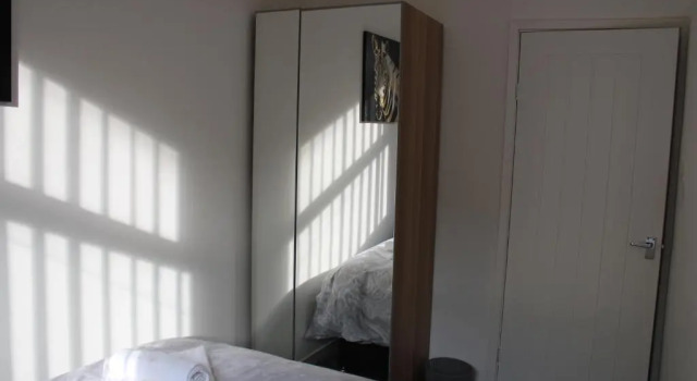 Lovely, Spacious 3 Bed House close to City Centre, Book Hotel Manchester Manchester og omegn