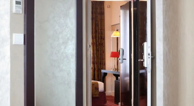 Семейный номер Standard с 2 комнатами Hotel Eiffel Seine