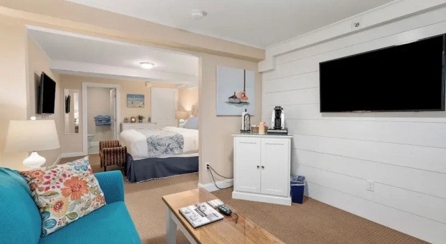 Полулюкс Guest House Suites