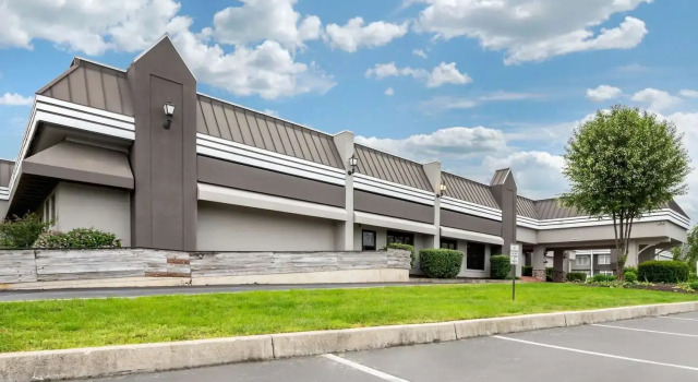 Clarion Hotel and Conference Center Harrisburg West, Boek Hotel Harrisburg 