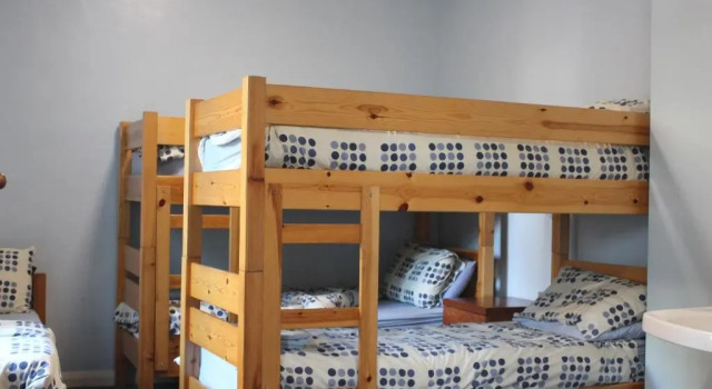 Кровать в общем номере (женский номер) Pax Lodge