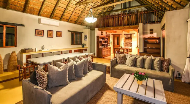 Leopards Lair Bush Lodge, Prenota Casa vacanze Hotel a Limpopo con piscina, Piscina