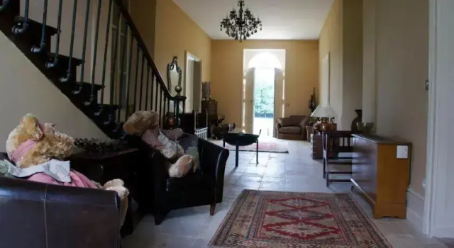 Chateau Charly, Réserver Auberge Charly France