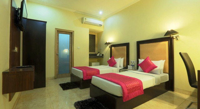 OYO 714 Hotel De Plaza