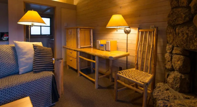 Двухместный номер Standard с балконом Sun Mountain Lodge