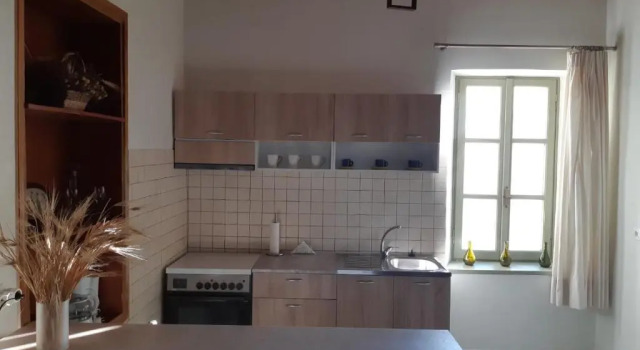 Коттедж с 2 комнатами Komfort Stone House