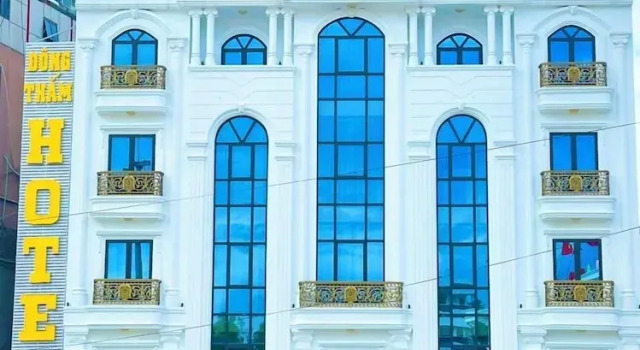 Đông Thắm Hotel, Забронировать Отель Дьенбьенфу Дьенбьен