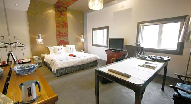 Номер Executive China Community Art Habitat Hotel