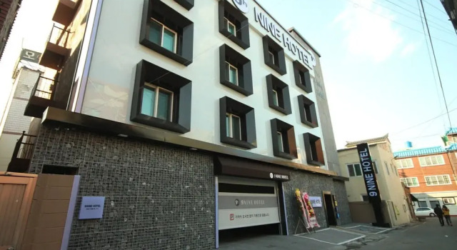 Jinju 9 Nine Hotel, Забронировать Отель Чинджу Кёнсан-Намдо