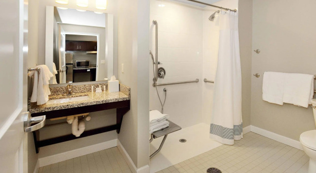 Двухместный люкс c 1 комнатой TownePlace Suites by Marriott Grove City Mercer/Outlets
