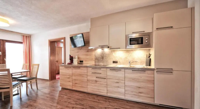 Апартаменты с 2 комнатами с балконом Haus Enzian