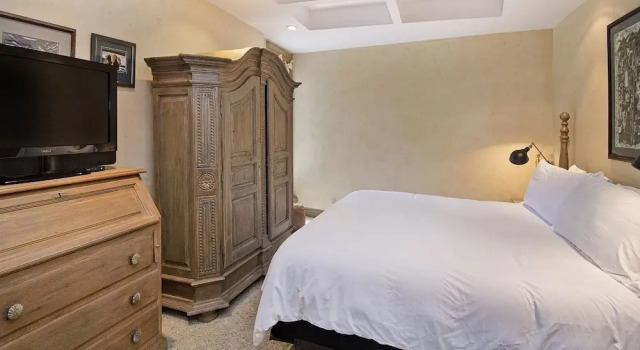 Номер Standard с балконом Village Center 5H condo