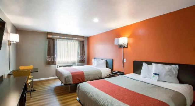 Четырёхместный номер Deluxe Motel 6-Rossford, OH