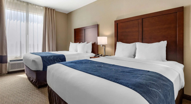 Четырёхместный люкс Comfort Suites Waco Near University Area