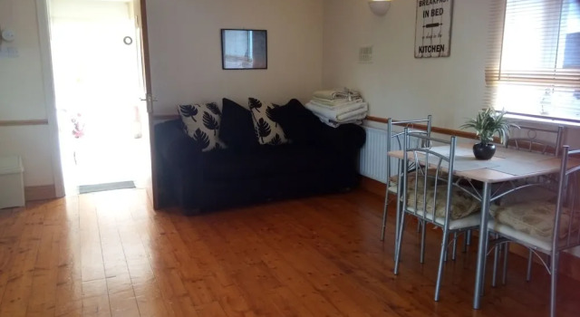 Brigadoon, Book Hotel Cahir Tipperary County