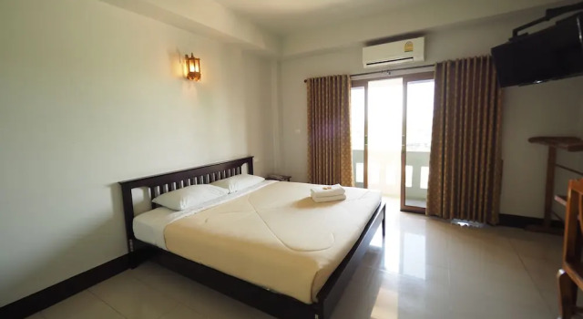 Двухместный номер Standard с балконом Amorn Sukhothai Hotel