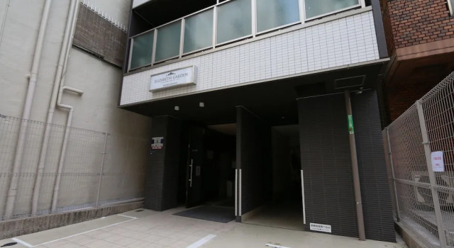 Elizabeth Garden Shinsaibashi, Забронировать Апартаменты/квартира Тюо Осака, рядом с Торговая улица Сэнничимэ Догуясудзи