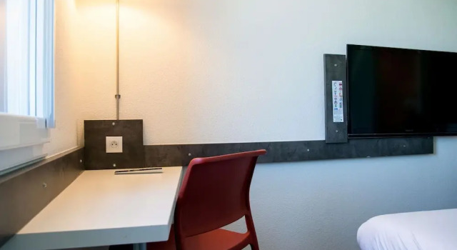 Четырёхместный номер Standard Ibis Budget Archamps Porte de Genève