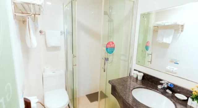 Номер Standard Greentree Inn Shanghai Caoan Road Textile Express Hotel