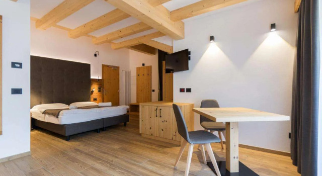 Arnica Mountain Hotel, Забронировать Отель Отели Долины Валь-ди-Фасса с бассейном, Бассейн
