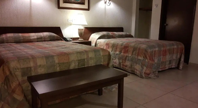 Двухместный номер Standard с красивым видом из окна Hotel Las Palmas Midway Inn