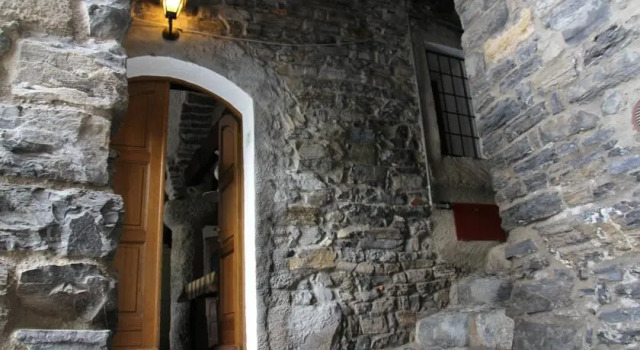 Terrace Directly on Lake Como, Buchen Sie Hotel Brienno Comer See