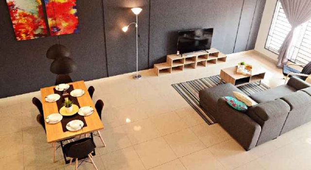 Desaru Cosy Homestay - near WaterPark, Beach, Rapid -Wifi, TVbox, Steamboat, BBQ Available, Varaa Hotelli Hotellit Johor pysäköinnillä, Pysäköinti