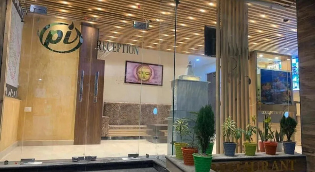 Dewdrop Pride Inn, Rezervovat Hotel Rišikéš Uttarakhand