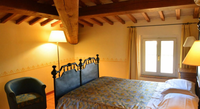 La Padronale del Rivo, Varaa Hotelli Rivotorto Umbria