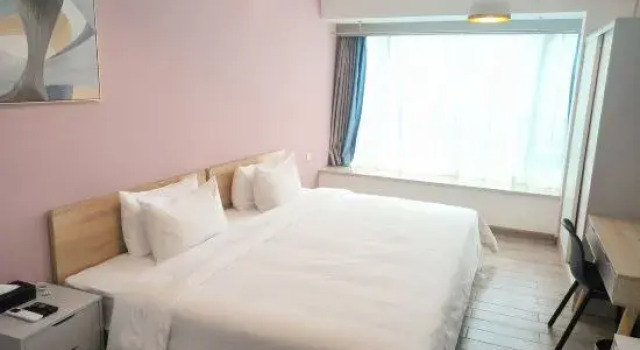 Полулюкс Rezen Longhh Apartment (Beijiao Park Metro Station Meidi Headquarters Branch)