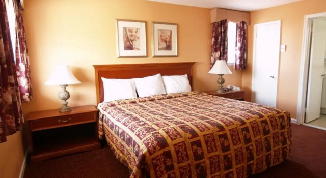 Rodeway Inn, Book Hotel Springfield North Jersey