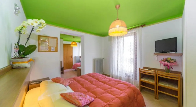 Трёхместный номер Classic с балконом Hotel Trentino