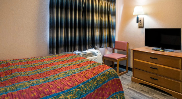 Knights Inn Grand Rapids