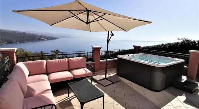Апартаменты с 3 комнатами с видом на море Luxury Three-bedroom Apartment With Amazing Overlook at the sea