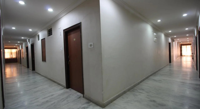Hotel Kadamba Comforts, Boek Hotel Hassan Bangalore