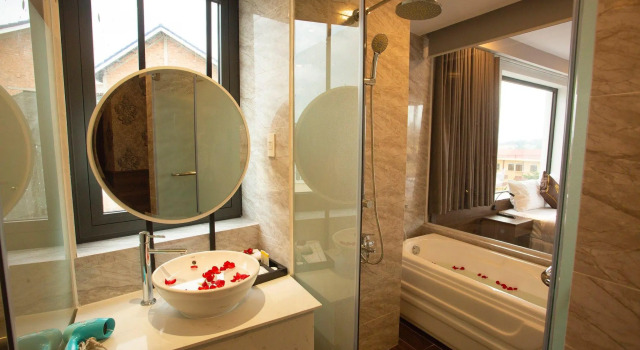 Полулюкс Daisy Gold Dalat Hotel