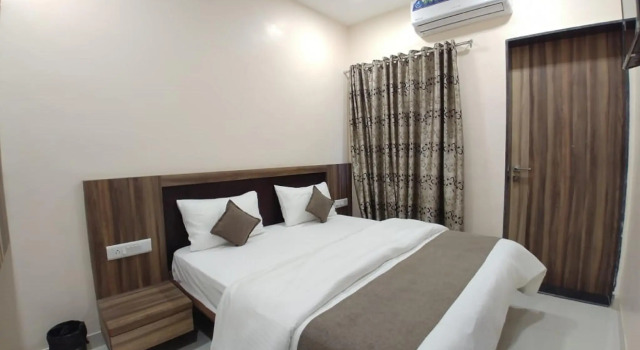 Hotel Matruchhaya Lonavala - Premium Quality and comfort, Забронировать Отель Отели штата Махараштры 3 звезды, 3*