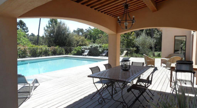 Villefranche, Забронировать Отель Отели Монтору 4 звезды, 4*