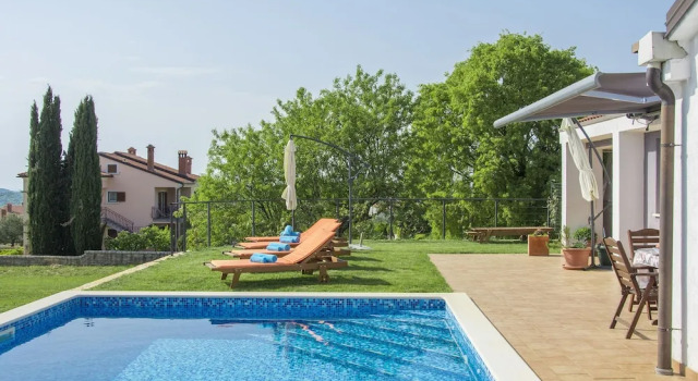 Wonderful, Modern Villa With Pool, Whirlpool and Garden, Near Rovinj, Забронировать Вилла Отели Ровиньско села с бассейном, Бассейн
