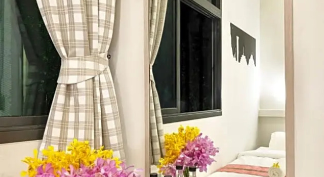 Трёхместный номер Standard Red Door Samsen Hotel, Bangkok