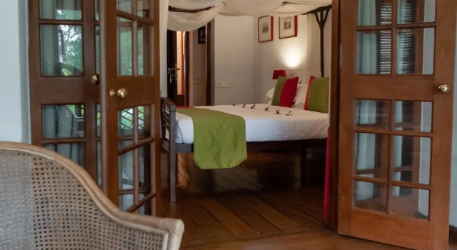 Номер Luxury с балконом Le Colonial 1506 - Exclusive Luxury Hideaway