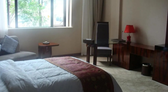 Phoenix Holiday Hotel