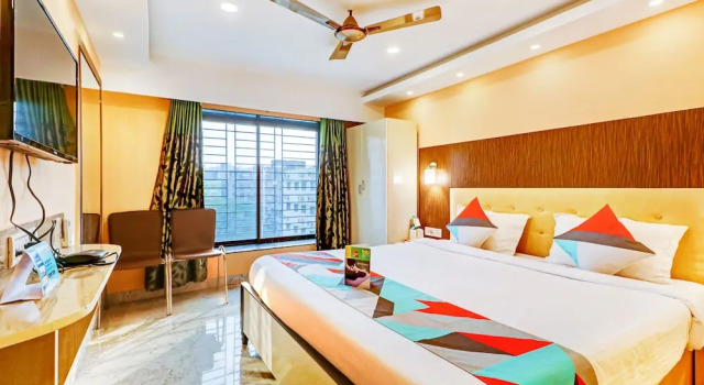 Номер Deluxe FabHotel Step Inn