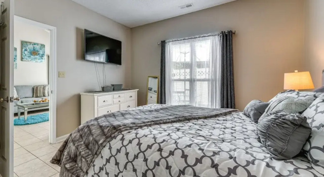 Charlotte Abode ~ 9 Mi To Bank Of America Stadium!, Book Hotel Charlotte North Carolina