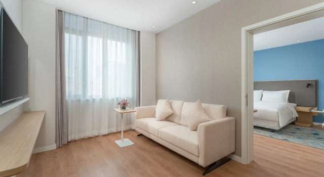 Двухместный люкс Holiday Inn Express Dandong City Center by IHG