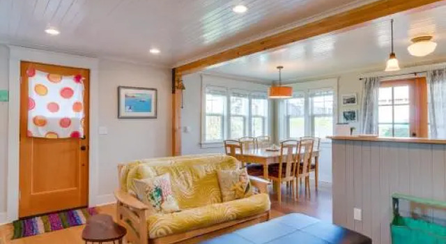 Rockaway Beach Bungalow, Prenota Appartamento Hotel a Oregon con parcheggio, Parcheggio