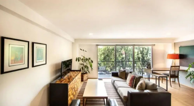 Destination Condesa @Alvaro Obregon Views, Забронировать Апартаменты/квартира Мехико Мексико, рядом с Estela de Luz