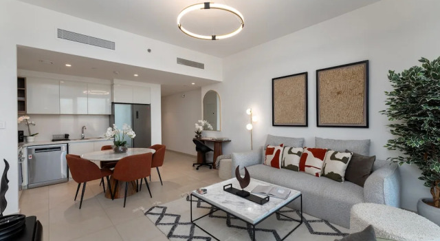 Sleek 2BR at Downtown Close to Dubai Mall, Забронировать Апартаменты/квартира Дубай Эмират Дубай, рядом с Дубайский аквариум