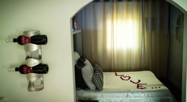 Suites d'hôtes Prestige Mas de l'étoile, Rezerwuj Pensjonat Saint-Laurent-d'Aigouze 
